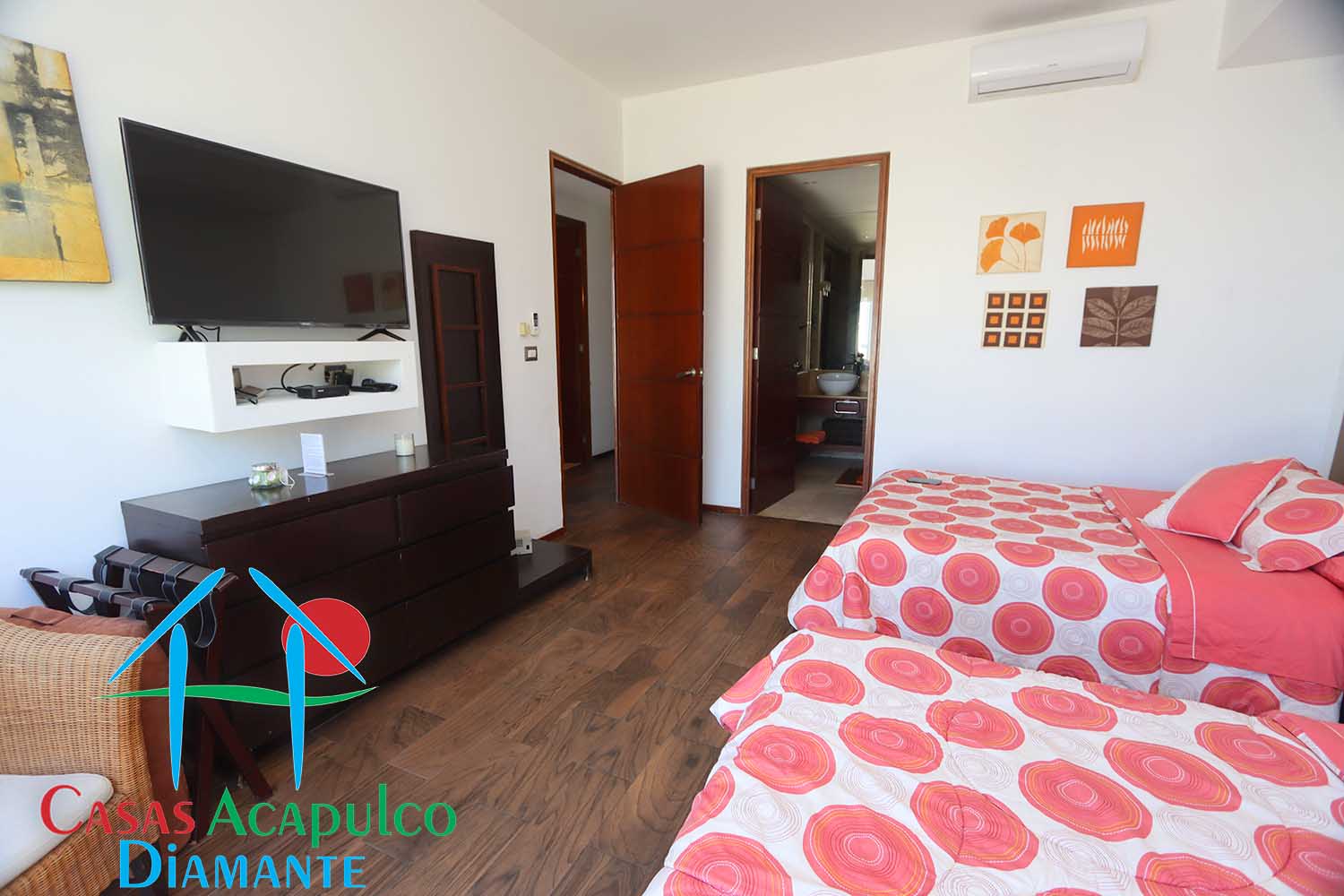 Ocean Front 201 - Recámara uno 4